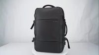 Productvideo van de zwarte DS Explorer uitbreidbare reisrugzak, handbagage die 180 graden opengaat